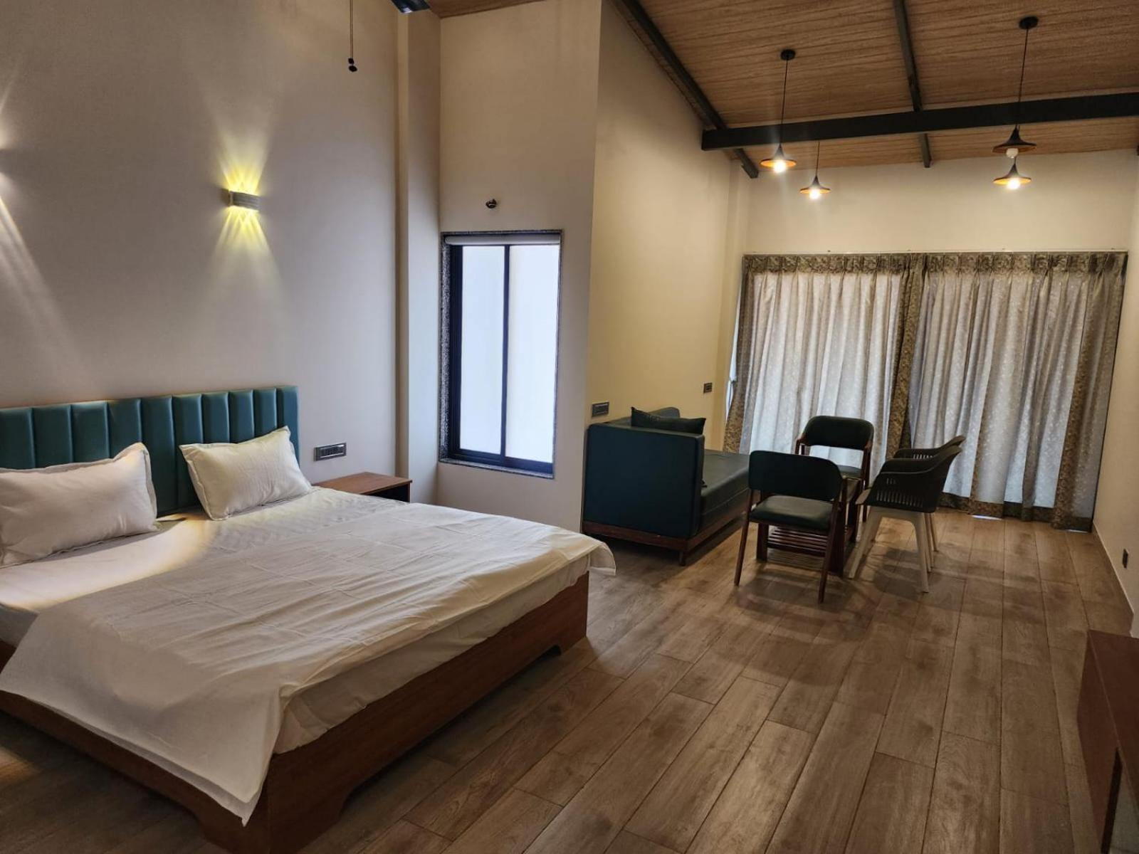 E&G Green Courts Resort At Koroli Hill Station ناسيك المظهر الخارجي الصورة
